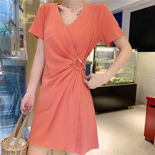 Short Sleeve V-neck Wrapped A-line Dress