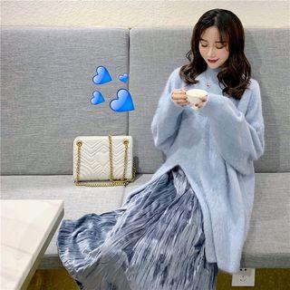 Split Hem Long Sweater / Midi A-line Crinkle Skirt