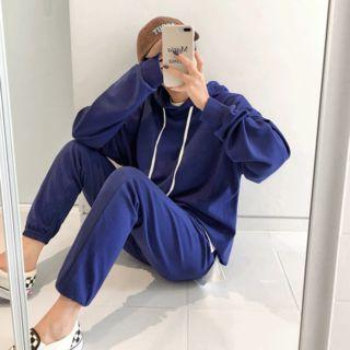 Set: Letter Print Hoodie + Jogger Pants