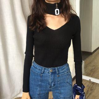Plain V-neck Long Sleeve Knit Top With Choker