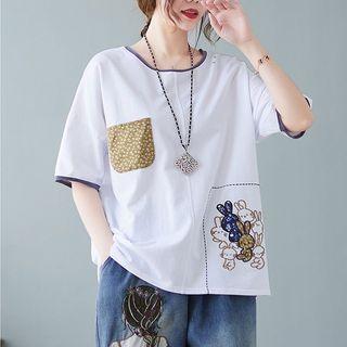 Round-neck Patch Embroidered T-shirt