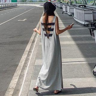 Sleeveless Open-back Maxi Shift Dress
