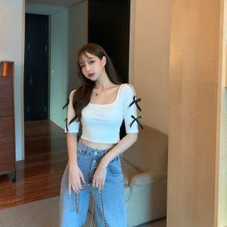 Short-sleeve Bow Detail Cropped T-shirt