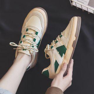 Arrow Print Sneakers