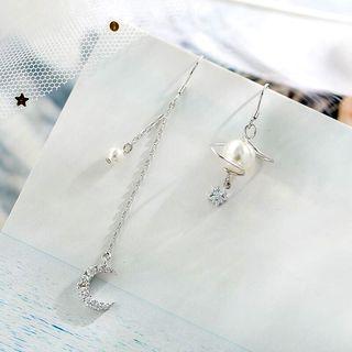 Non-matching 925 Sterling Silver Faux Pearl Planet Dangle Earring White Faux Pearl - Silver - One Size