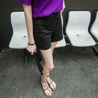 Flap-pocket Zip-front Shorts