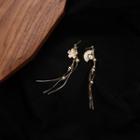 Non-matching Floral Fan Tasseled Earring