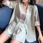 Short-sleeve T-shirt / Button Blazer / Wide Leg Shorts / Set