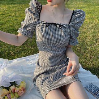 Puff-sleeve Plaid Slim-fit Dress