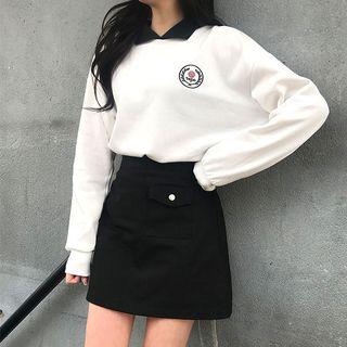 Contrast-collar Embroidered Sweatshirt