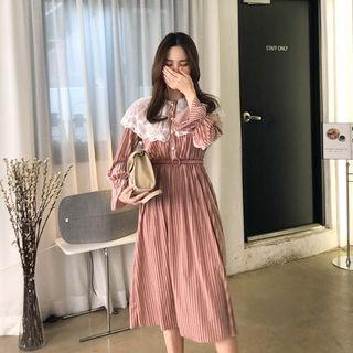 Lace-capelet Pleated Velvet Dress With Belt