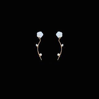 Flower Drop Earring 1 Pair - Gold Plating Needle Earrings - One Size