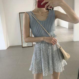 Sleeveless Knit Top / Mini Chiffon A-line Skirt