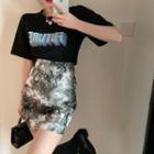 Elbow-sleeve Lettering T-shirt / Tie-dyed Mini Pencil Skirt