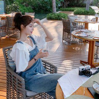 Jumper Jeans / Ruffle Trim Short-sleeve Top