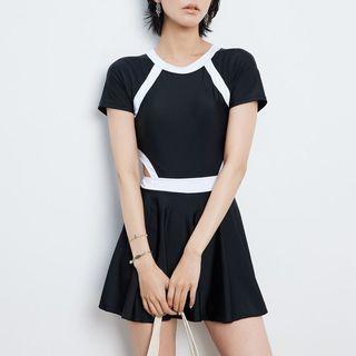 Short-sleeve Contrast Trim Cutout Swimdress