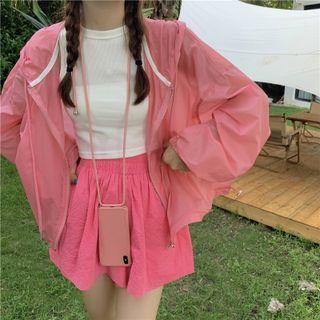 Hooded Zip Jacket / Wide Leg Shorts