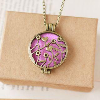 Cutout Flower Aromatherapy Locket Necklace