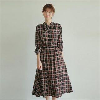 Tie-neck Plaid Dress Wine Red - One Size