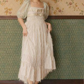Short-sleeve Fluffy Midi Dress