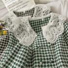 Lace-collar Slim-fit Crop Blouse