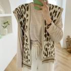 Contrast-trim Leopard Knit Shawl