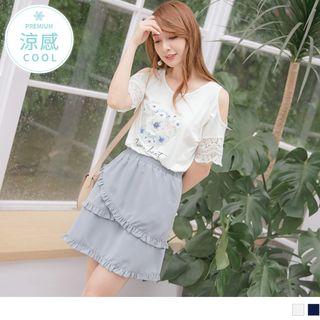 Panel Sleeve Cutout Shoulder Flower Top