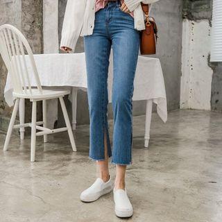 Slit Fray-hem Straight-cut Jeans