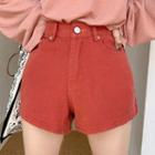 Long-sleeve T-shirt / High-waist Shorts