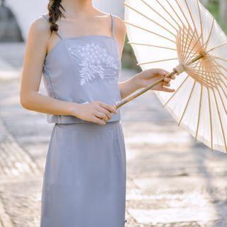Lace Trim Light Jacket / Flower Embroidered Camisole / Midi A-line Skirt