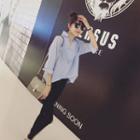 3/4 Sleeve V-neck Blouse