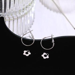 Alloy Flower Ear Ring As Shown In Figure - One Size