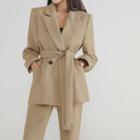 Office Look Peak-lapel Blazer