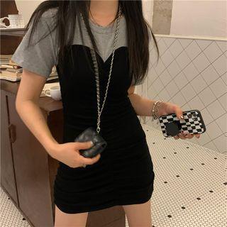 Short-sleeve Paneled Mini Dress Gray & Black - One Size