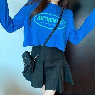 Loose-fit Long-sleeve Crop T-shirt