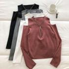 Plain V-neck Zipper Off-shoulder Knit Top
