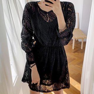 Set: Round-neck Lace Dress + Slipdress