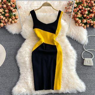 Sleeveless Two-tone Knit Sheath Dress