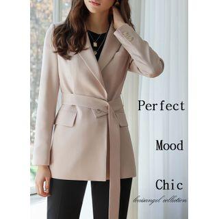 Peaked-lapel Single-button Blazer With Belt