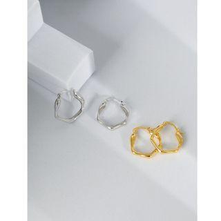 925 Sterling Silver Asymmetrical Ear Hoop
