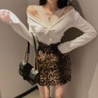 Long-sleeve V-neck Top / Leopard Print Mini A-line Skirt