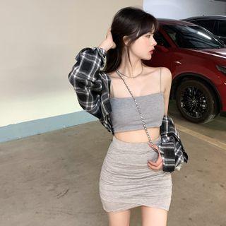 Cropped Camisole Top / Mini Skirt / Plaid Shirt