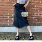 Low-rise Raw-hem Denim Skirt