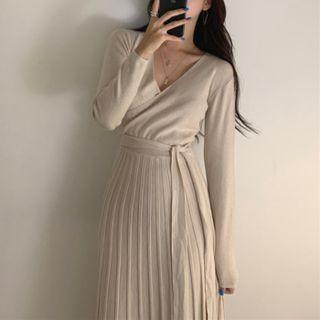 Tie-side Midi Knit Dress