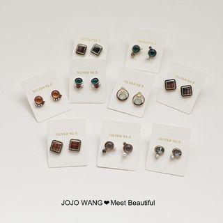 Retro Earring (various Designs)