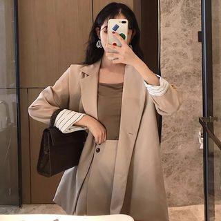 Double-breasted Blazer / Mini Skirt