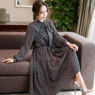 Patterned Bow Accent Long Sleeve Midi Dress