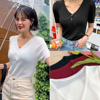 V-neck Slim Ribbed Henley
