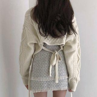Crop Sweater / Fringe Trim A-line Skirt