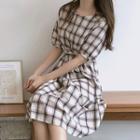 Plaid Short-sleeve Tie-waist A-line Dress